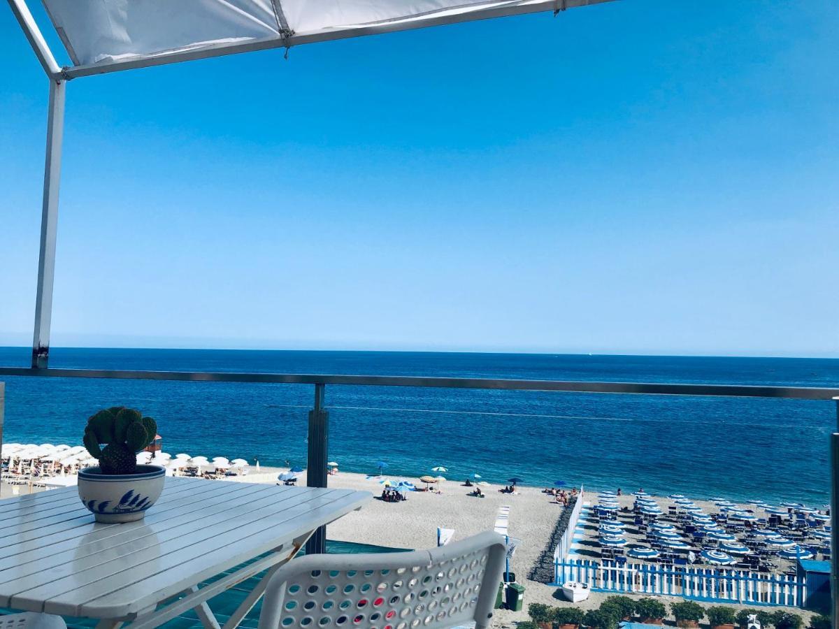 Mansarda Sul Mare Daire Mascali Dış mekan fotoğraf