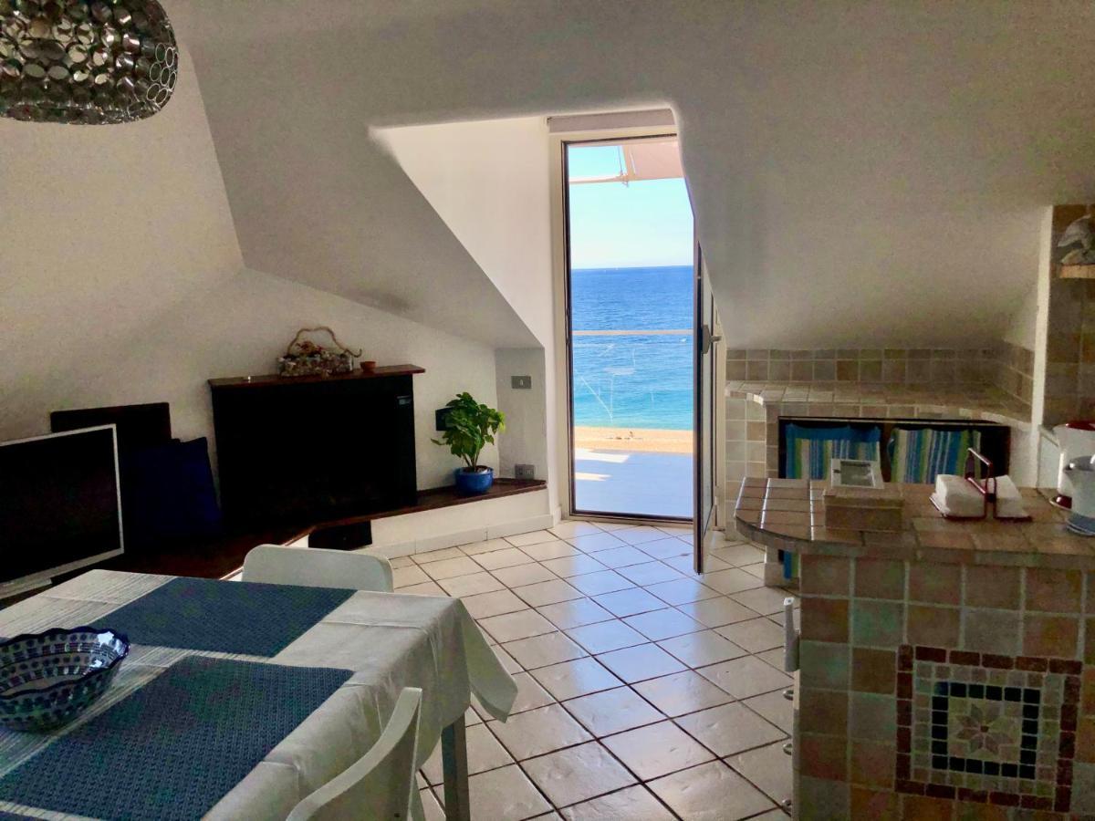 Mansarda Sul Mare Daire Mascali Dış mekan fotoğraf